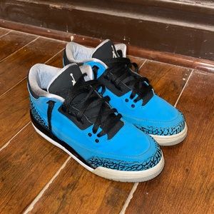 Jordan 3 powder blue